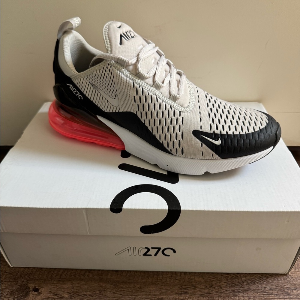 Nike Air Max 270 Black and Tan Sneakers